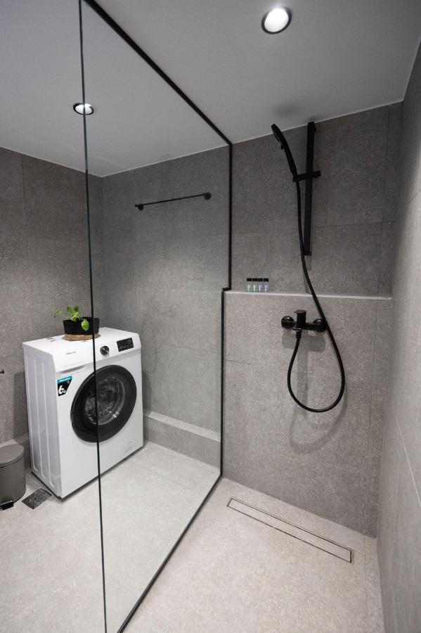 Feelin' Good Apartment Янина Экстерьер фото